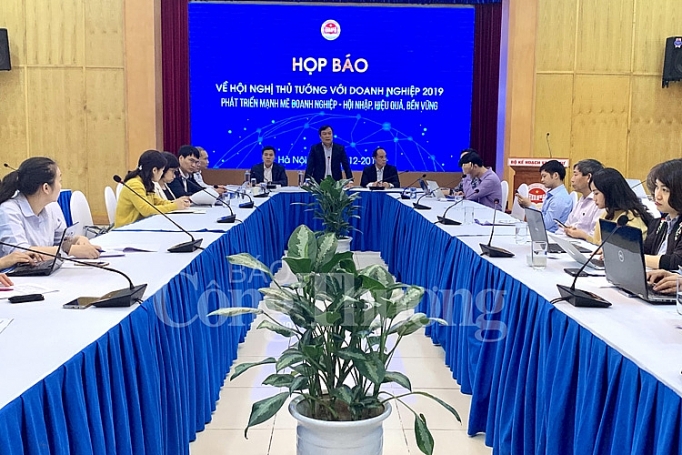 Thúc đẩy phát triển doanh nghiệp mạnh mẽ, hiệu quả và bền vững thuc day phat trien doanh nghiep manh me hieu qua va ben vung