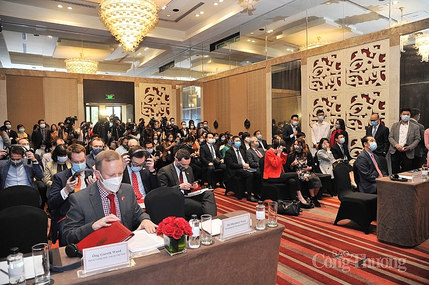 Chính thức kết thúc đàm phán Hiệp định Thương mại tự do Việt Nam- Vương quốc Anh Chính thức kết thúc đàm phán Hiệp định Thương mại tự do Việt Nam  Vương quốc Anh