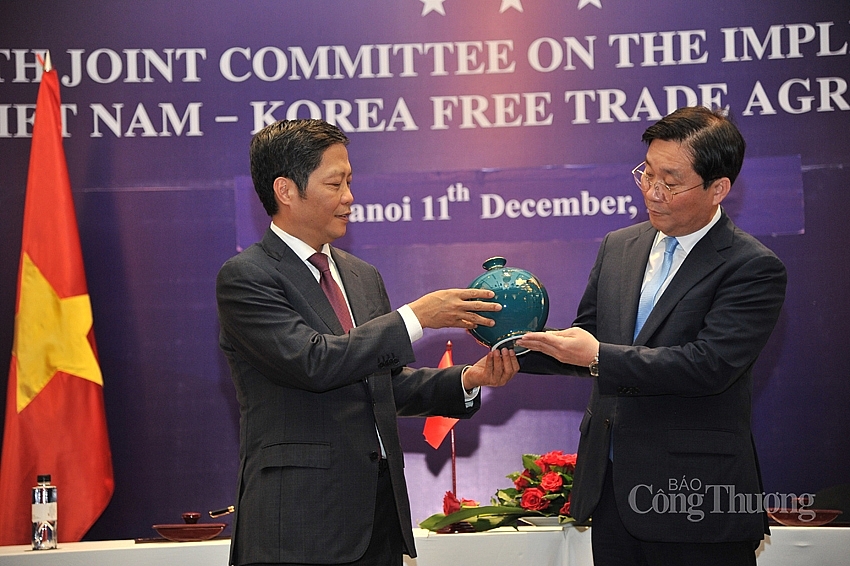 Việt Nam – Hàn Quốc: Phấn đấu đạt kim ngạch thương mại 100 tỷ USD theo hướng cân bằng năm 2023 Việt Nam – Hàn Quốc: Phấn đấu đạt kim ngạch thương mại 100 tỷ USD theo hướng cân bằng năm 2023