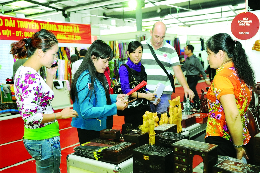 hanoi plans handicraft beauty contest to draw tourists