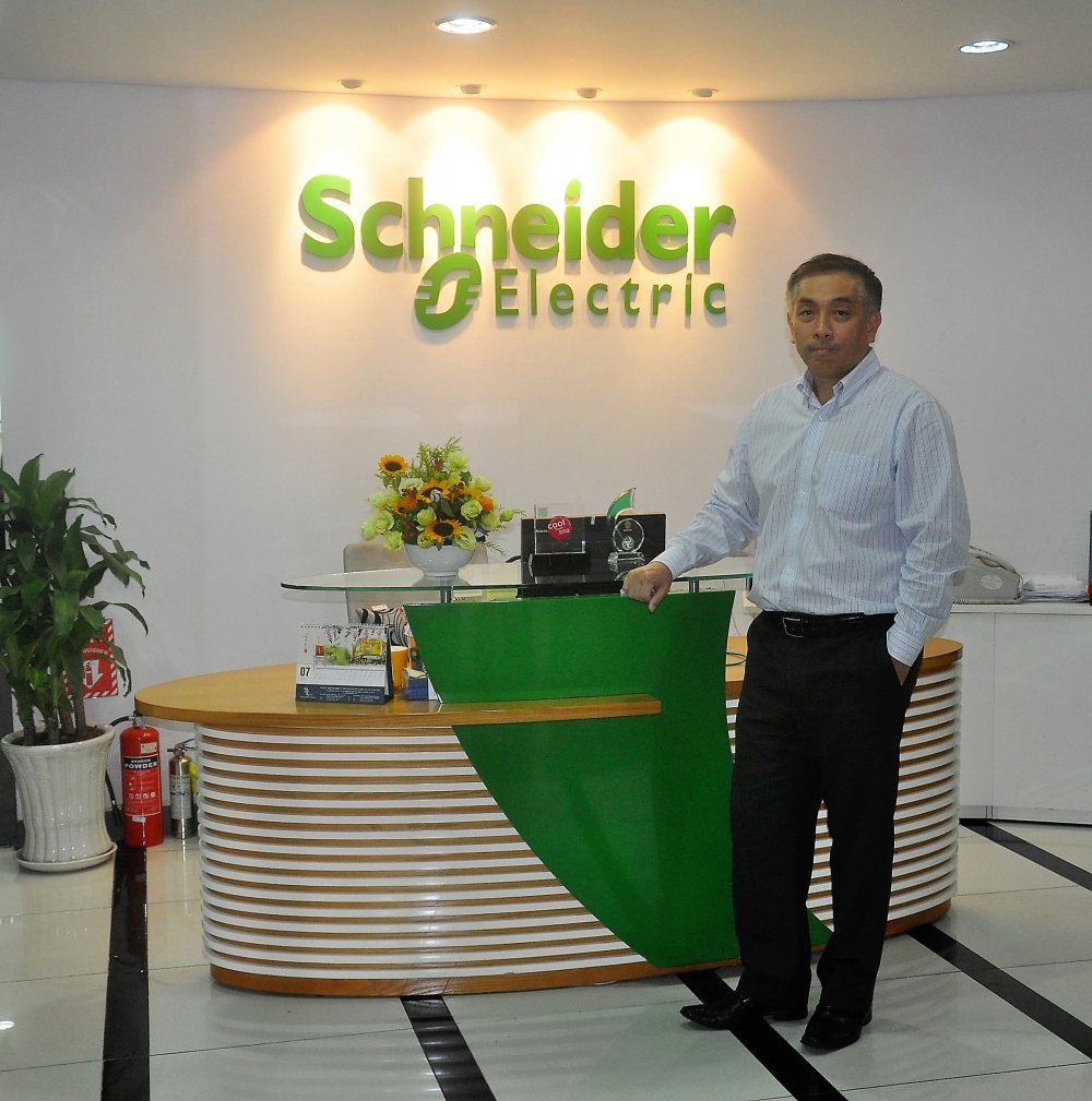 schneider electric to plug into vietnams industry 40 growth