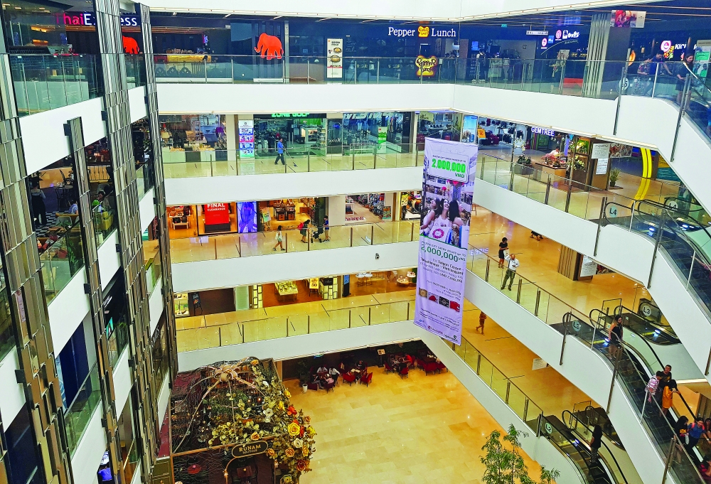 multi channel marketing boosts vietnamese retailing