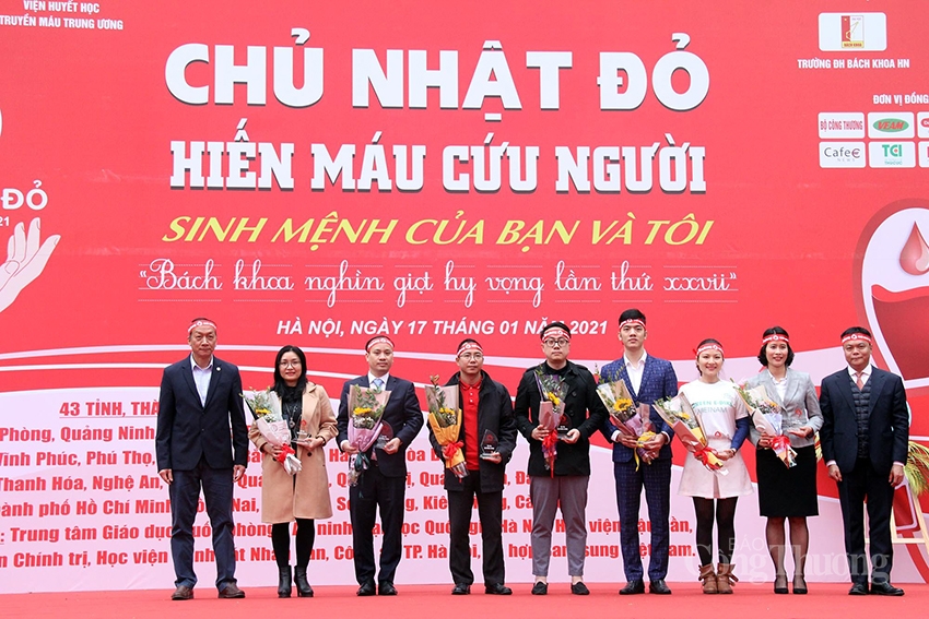 Bộ Công Thương tiếp tục hưởng ứng “Chủ nhật Đỏ” năm 2021