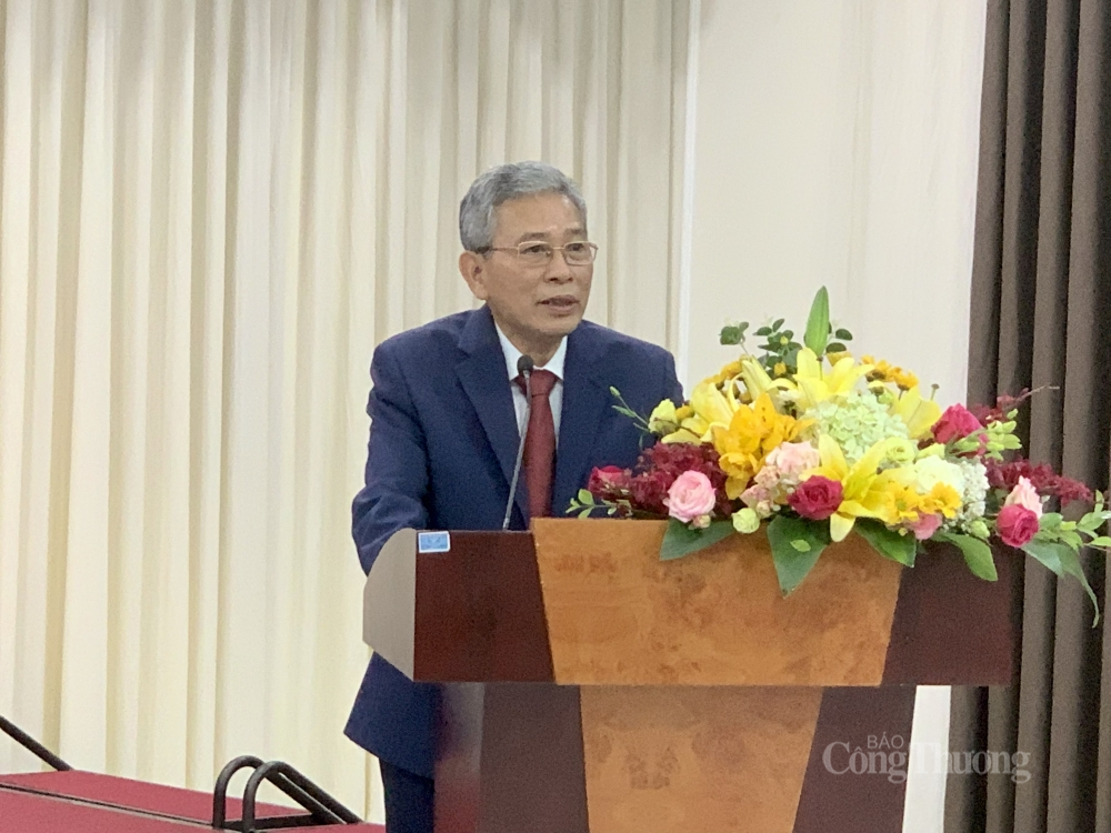 Ông Nguyễn Văn Thanh, Cục trưởng Cục Hóa chất phát biểu tại Hội thảo Ông Nguyễn Văn Thanh, Cục trưởng Cục Hóa chất phát biểu tại Hội thảo