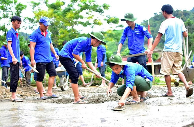 Đoàn viên chung tay thực hiện các công trình thanh niên