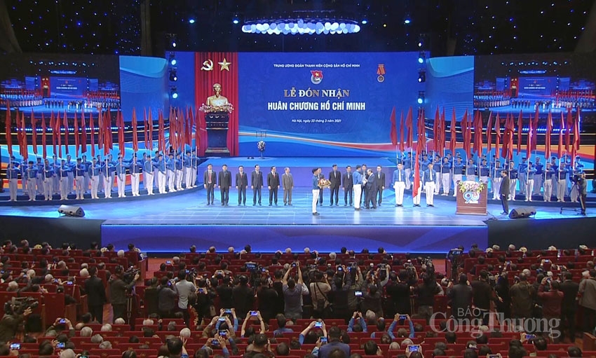 Đoàn TNCS Hồ Chí Minh đón nhận Huân chương Hồ Chí Minh