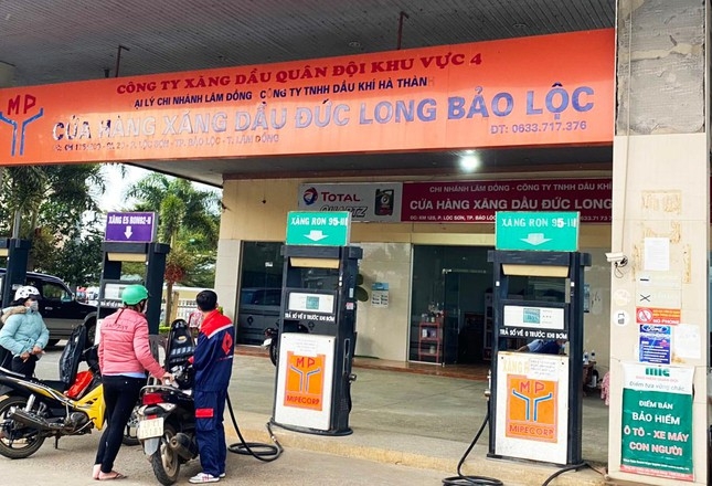 Phạt 15 triệu đồng cây xăng bán hàng cầm chừng Phạt 15 triệu đồng cây xăng bán hàng cầm chừng