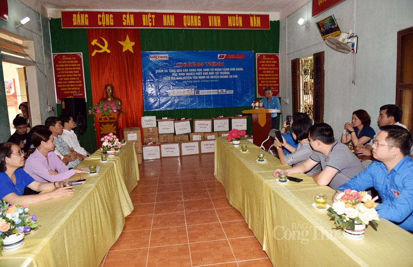 “Nối nhịp” yêu thương đến học sinh nghèo vượt khó tại Hà Giang
