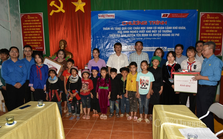 “Nối nhịp” yêu thương đến học sinh nghèo vượt khó tại Hà Giang