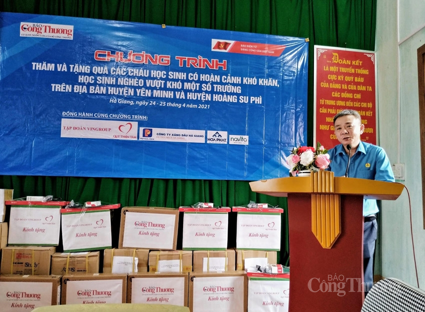 “Nối nhịp” yêu thương đến học sinh nghèo vượt khó tại Hà Giang