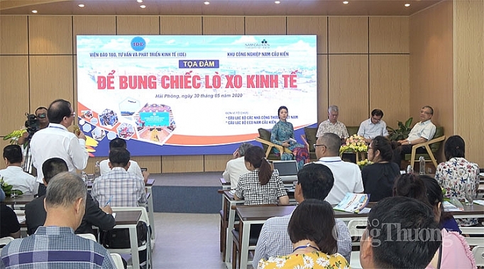 Làm gì để "bung lò xo kinh tế" hậu Covid-19? lam gi de bung lo xo kinh te hau covid 19