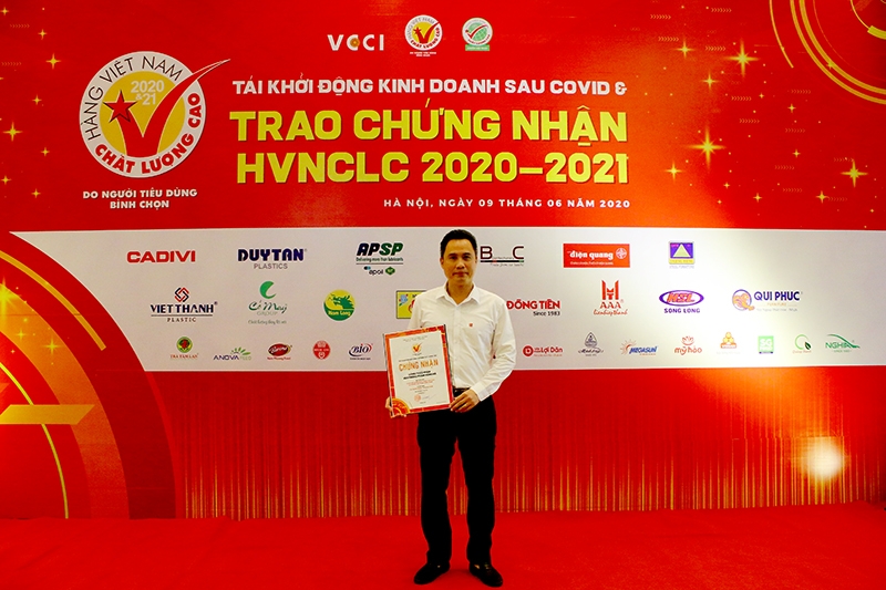 Văn phòng phẩm Hồng Hà: Hơn 2 thập kỷ được vinh danh Hàng Việt Nam chất lượng cao van phong pham hong ha 2 thap ky duoc vinh danh hang viet nam chat luong cao