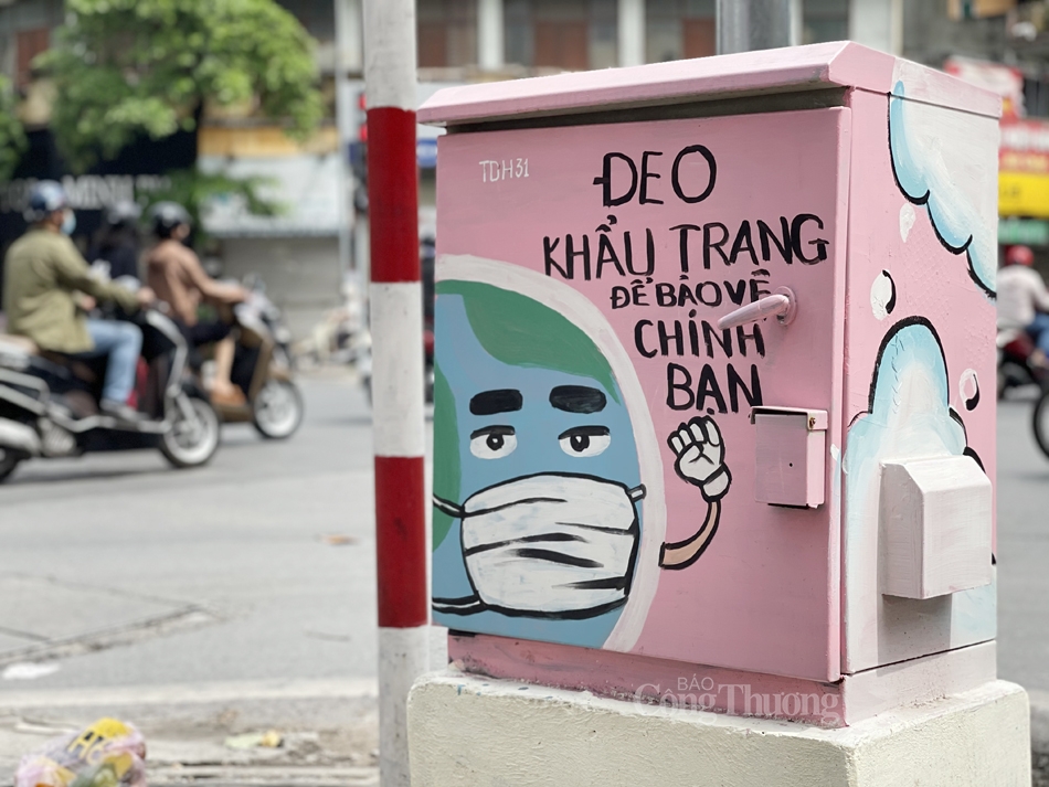 Những thông điệp “5K” cũng được thể hiện trên các bốt điện tại đây