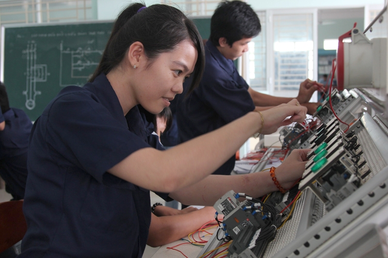 trung tam dvvl tpcan tho tap trung boi duong chat luong nguon lao dong