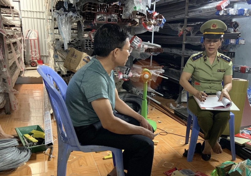 ha giang tam giu gan 120 luoi cua co dau hieu gia mao nhan hieu