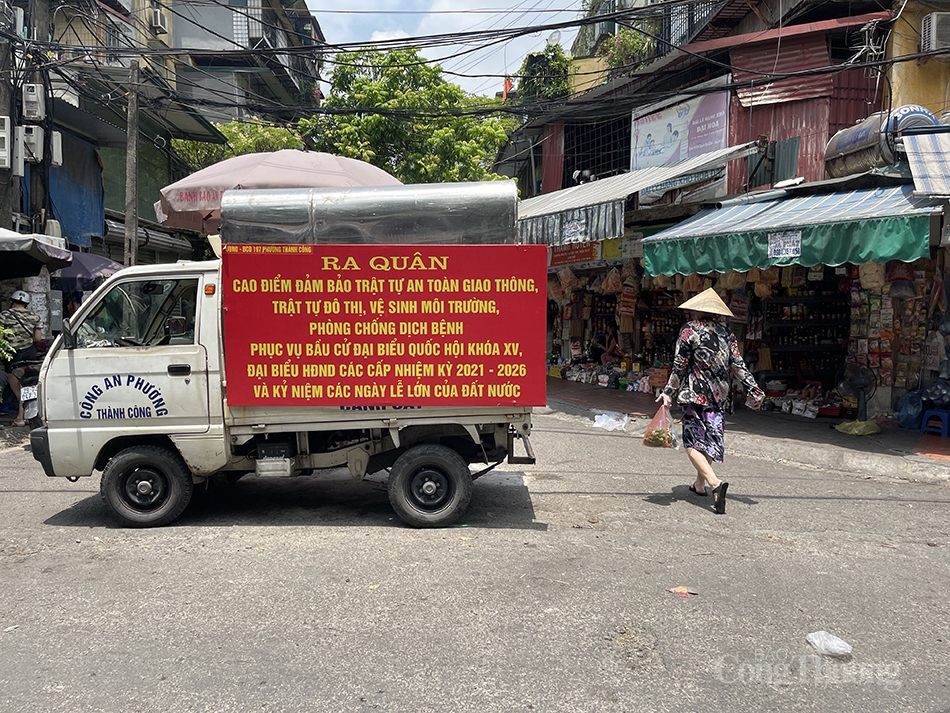 Lượng khách đến siêu thị ổn định trở lại trong ngày đầu Hà Nội siết chặt phòng dịch Covid-19 Lượng khách đến siêu thị ổn định trở lại trong ngày đầu Hà Nội siết chặt phòng dịch Covid-19