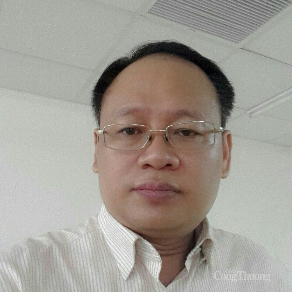Hiệp hội, doanh nghiệp đồng tình với quyết định giảm thuế xăng dầu Hiệp hội, doanh nghiệp đồng tình với quyết định giảm thuế xăng dầu