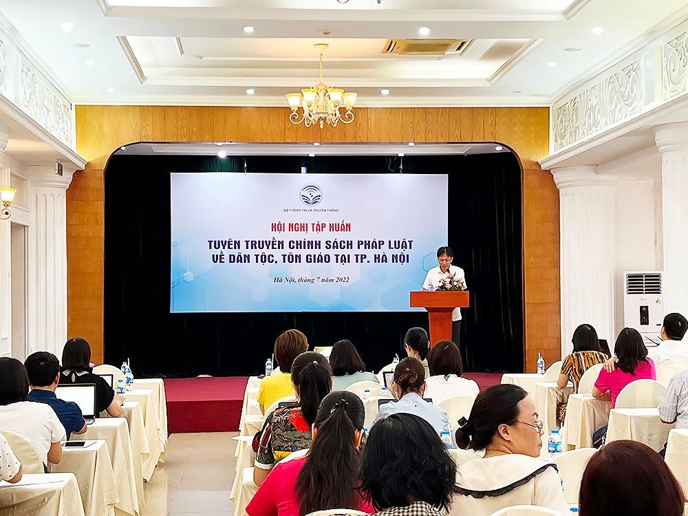 Tập huấn tuyên truyền chính sách pháp luật về dân tộc, tôn giáo