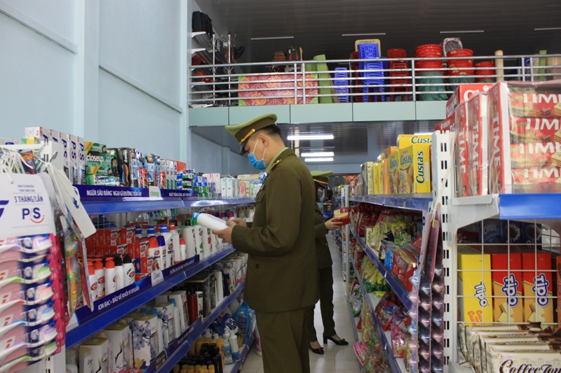 QLTT Cao Bằng: Nỗ lực bảo vệ môi trường thương mại lành mạnh qltt cao bang no luc bao ve moi truong thuong mai lanh manh