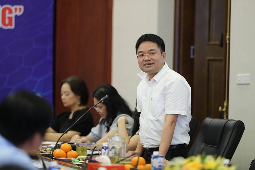 Ông Nguyễn Văn Minh - Phó Tổng biên tập Báo Công Thương, thành viên Ban giám khảo cũng cho rằng, nhiều tác phẩm dự thi có chất lượng rất cao với sự đầu tư, công phu, cho thấy sự tâm huyết với Cuộc thi, với ngành QLTT của nhiều tác giả Ông Nguyễn Văn Minh - Phó Tổng biên tập Báo Công Thương, thành viên Ban giám khảo cũng cho rằng, nhiều tác phẩm dự thi có chất lượng rất cao với sự đầu tư, công phu, cho thấy sự tâm huyết với Cuộc thi, với ngành QLTT của nhiều tác giả