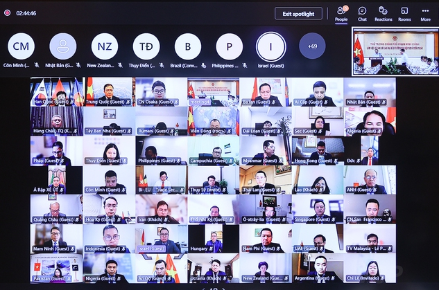 Các tham tán, tùy viên thương mại tại 61 thương vụ/chi nhánh thương vụ phụ trách 176 thị trường nước ngoài tham dự theo hình thức trực tuyến Các tham tán, tùy viên thương mại tại 61 thương vụ/chi nhánh thương vụ phụ trách 176 thị trường nước ngoài tham dự theo hình thức trực tuyến