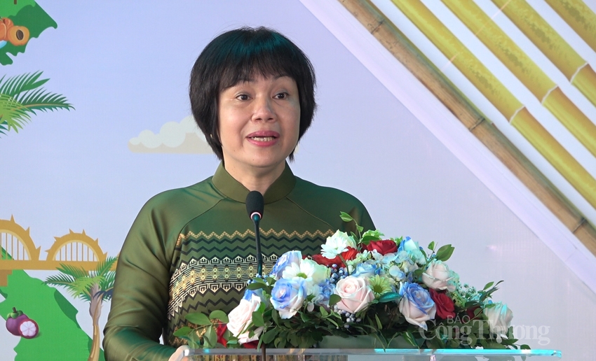 bà Lê Việt Nga - Phó Vụ trưởng Vụ Thị trường trong nước (Bộ Công Thương) 5541-mm1-copy