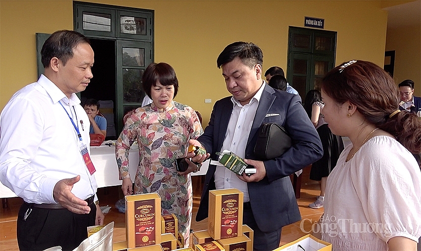 Bắc Kạn kết nối cung cầu “tiếp sức” cho nông sản chất lượng cao