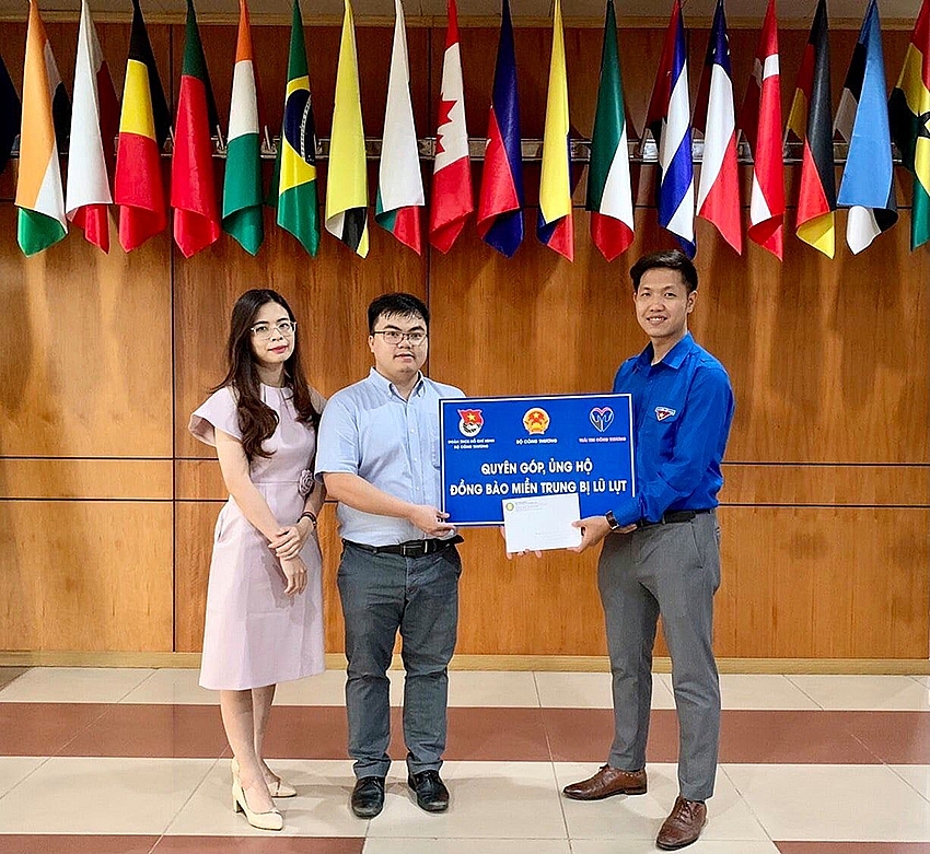 undefined 5637-doan-thanh-nien-03