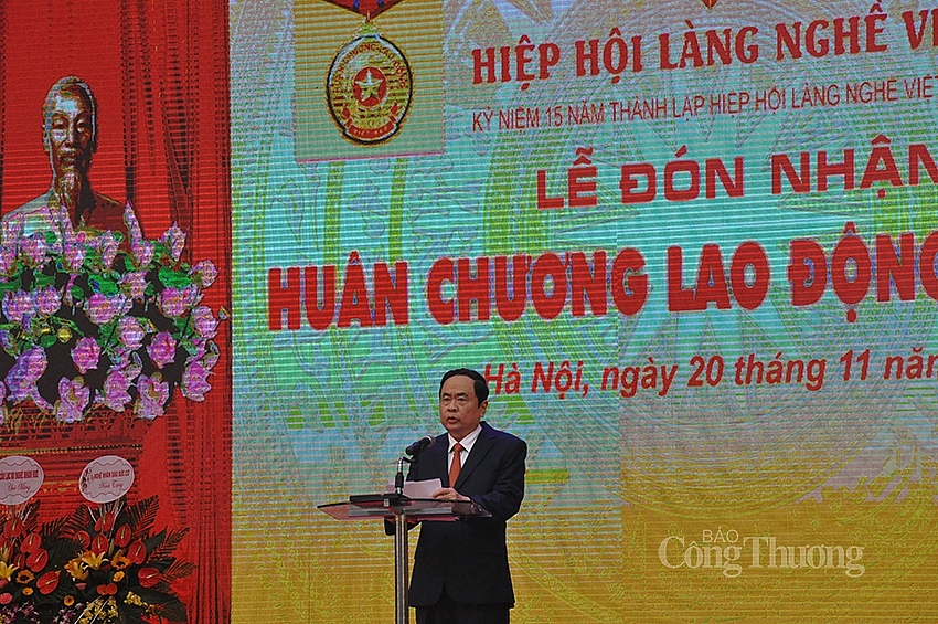 Hiệp hội Làng nghề Việt Nam đón nhận Huân chương Lao động hạng Ba hiep-hoi-lang-nghe-viet-nam-don-nhan-huan-chuong-lao-dong-hang-ba-1