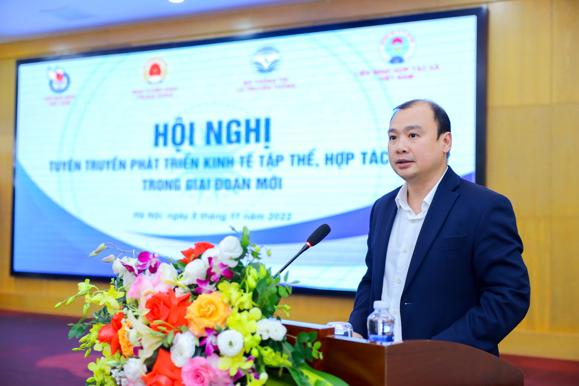 Lê Hải Bình phát biểu ý kiến tại Hội nghị Lê Hải Bình phát biểu ý kiến tại Hội nghị