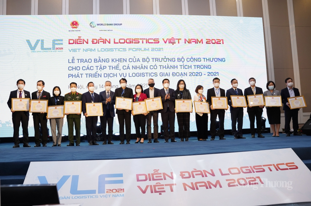Bộ trưởng Nguyễn Hồng Diên: Ngành logistics đang đứng trước cơ hội lớn để bứt phá vươn lên Bộ trưởng Nguyễn Hồng Diên: Ngành logistics đang đứng trước cơ hội lớn để bứt phá vươn lên