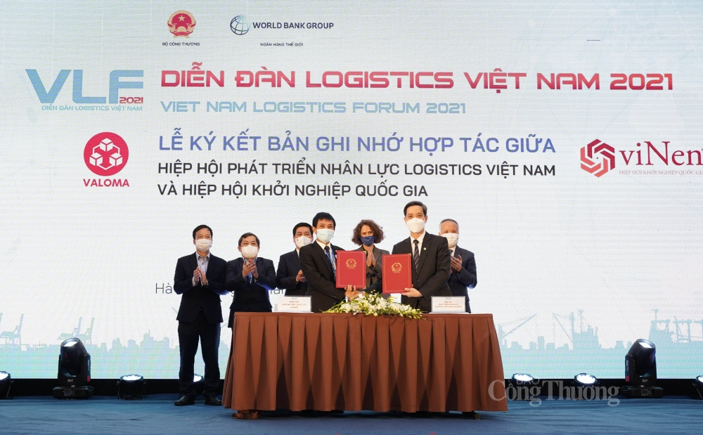 Bộ trưởng Nguyễn Hồng Diên: Ngành logistics đang đứng trước cơ hội lớn để bứt phá vươn lên Bộ trưởng Nguyễn Hồng Diên: Ngành logistics đang đứng trước cơ hội lớn để bứt phá vươn lên