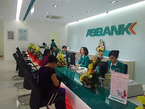 abbank vuot ke hoach loi nhuan truoc thue voi 924 ty dong
