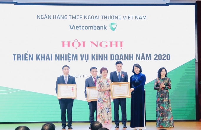 Lợi nhuận 2019 vượt tỷ đô, Vietcombank đặt mục tiêu tăng tín dụng 14% trong năm nay loi nhuan 2019 vuot ty do vietcombank dat muc tieu tang tin dung 14 trong nam nay