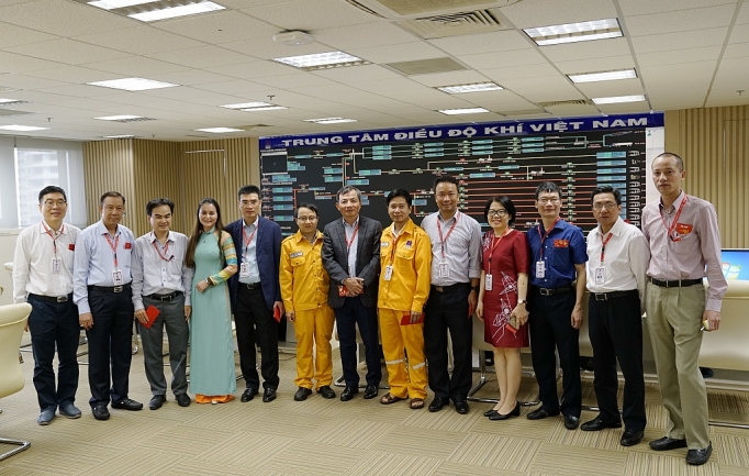 Khai xuân, PV GAS quyết tâm hoàn thành 10 mục tiêu năm 2020 khai xuan pv gas quyet tam hoan thanh 10 muc tieu nam 2020