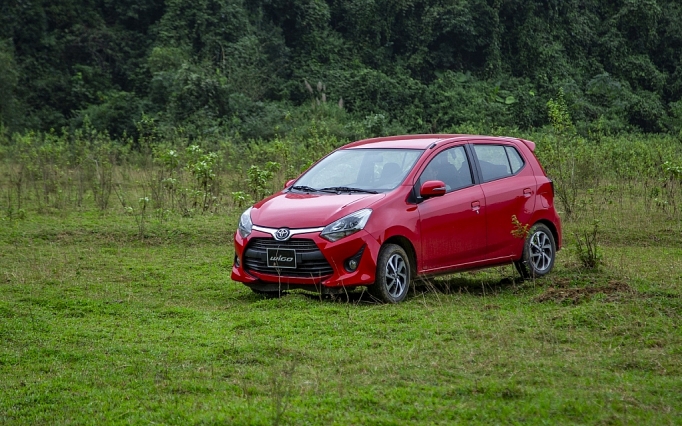 Toyota Việt Nam khuyến mãi lớn cho khách mua xe Vios, Corolla, Innova và Wigo toyota viet nam khuyen mai lon cho khach mua xe vios corolla innova va wigo