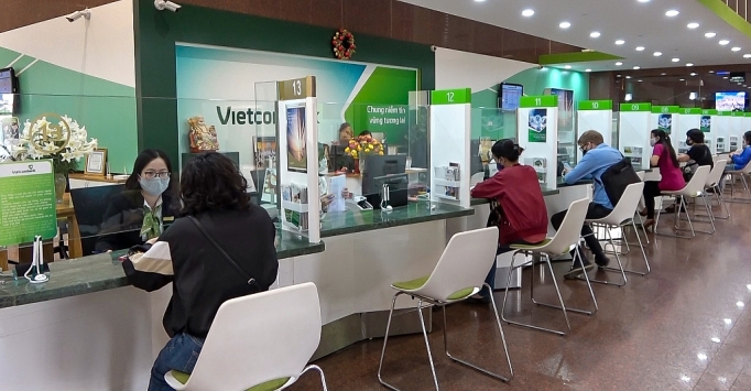 Vietcombank giảm lãi suất tiền vay đợt 2 cho khách hàng bị ảnh hưởng bởi dịch Covid-19 vietcombank giam lai suat tien vay dot 2 cho khach hang bi anh huong boi dich covid 19