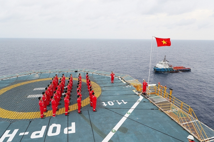 Petrovietnam: Tinh thần Dầu khí bừng sáng giữa mùa dịch petrovietnam tinh than dau khi bung sang giua mua dich