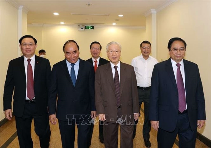 Khai mạc Hội nghị toàn quốc quán triệt và triển khai thực hiện Nghị quyết số 13-NQ/TW ngày 2/4/2022 của Bộ Chính trị Khai mạc Hội nghị toàn quốc quán triệt và triển khai thực hiện Nghị quyết số 13-NQ/TW ngày 2/4/2022 của Bộ Chính trị