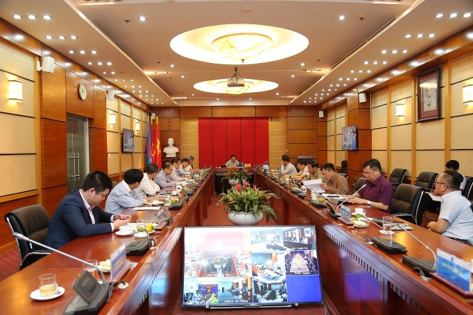 Trụ vững trước "giông bão", PVN tiếp tục có đóng góp quan trọng cho nền kinh tế tru vung truoc giong bao pvn tiep tuc co dong gop quan trong cho nen kinh te