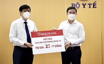 Ngành ngân hàng chung tay hỗ trợ công tác phòng chống COVID-19