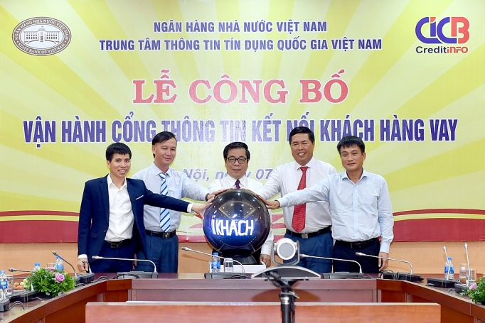 Cổng thông tin kết nối khách hàng vay: Minh bạch hóa thông tin tín dụng cong thong tin ket noi khach hang vay minh bach hoa thong tin tin dung