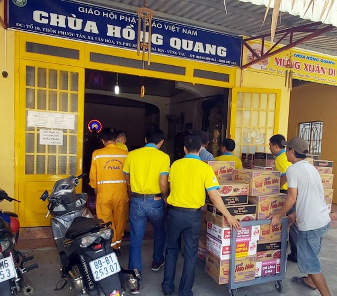 Công ty Vận chuyển Khí Đông Nam bộ: Mang yêu thương cho trẻ em khó khăn trong ngày 1/6 cong ty van chuyen khi dong nam bo mang yeu thuong cho tre em kho khan trong ngay 16