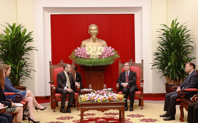 quyen tro ly bo truong tai chinh my gioi thieu ve sang kien von tu nhan trong linh vuc nang luong