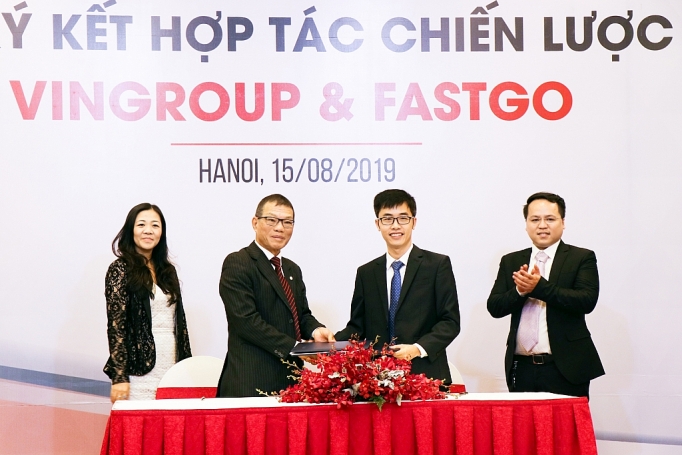 vinfast ho p ta c vo i fastgo cung ca p di ch vu xe cong nghe
