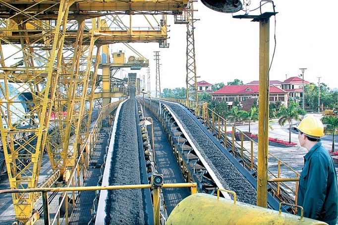 Bác Hồ với khát vọng trí thức hóa thợ mỏ bac ho voi khat vong tri thuc hoa tho mo