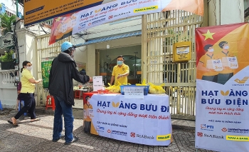 Hơn 700 tấn gạo được PTI và Vietnam Post phát miễn phí cho người dân