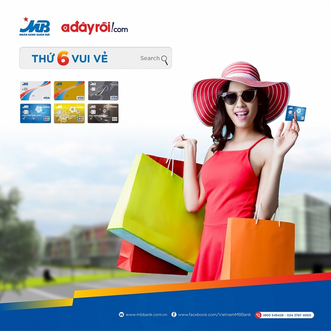 mb danh nhieu uu dai cho chu the tin dung platinum