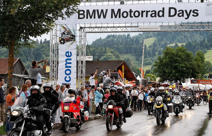 thoa dam me cung bmw motorrad day 2018
