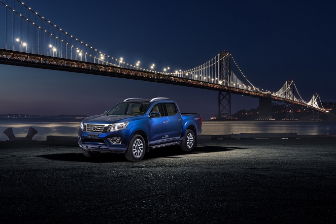 nissan navara el chinh thuc ra mat